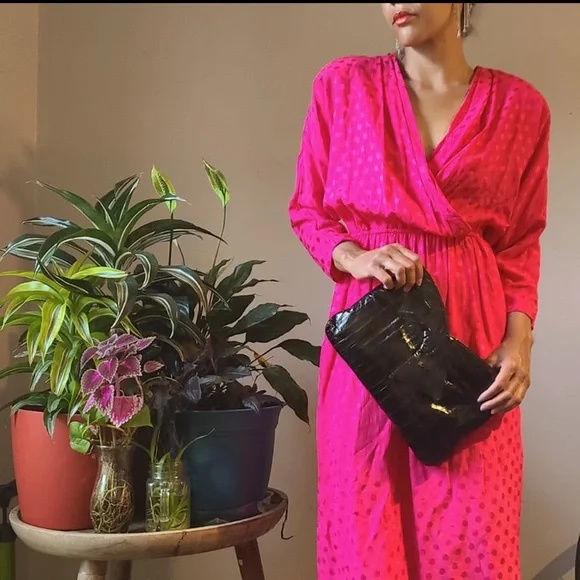 Beautiful vintage pop of pink silk dress! Polk a dot detail (bag not for sale) - Picture 2 of 2